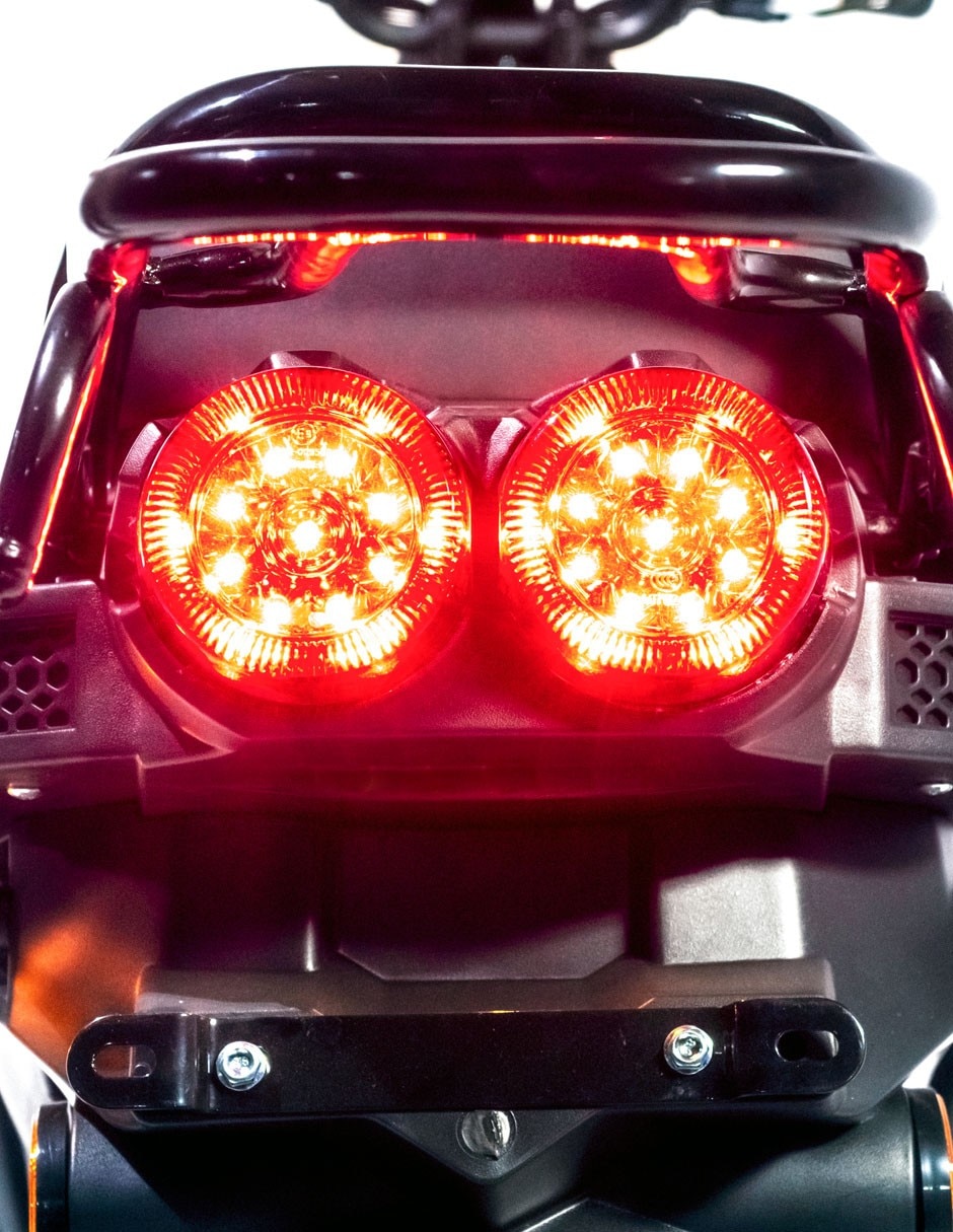 Motoneta Carabela Coyote Titanio 150cc 2026