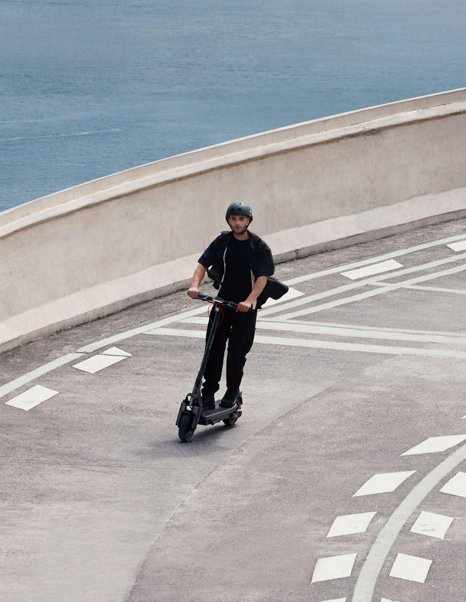 Scooter eléctrico Segway MAXG3 2025