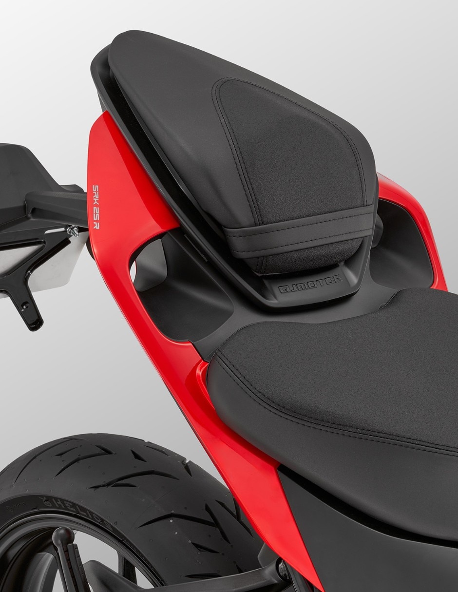 Motocicleta deportiva srk 25r 2026 12